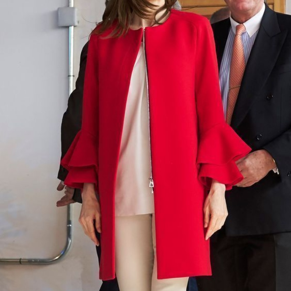 ZARA RED COAT WITH FRILLED SLEEVES LARGE